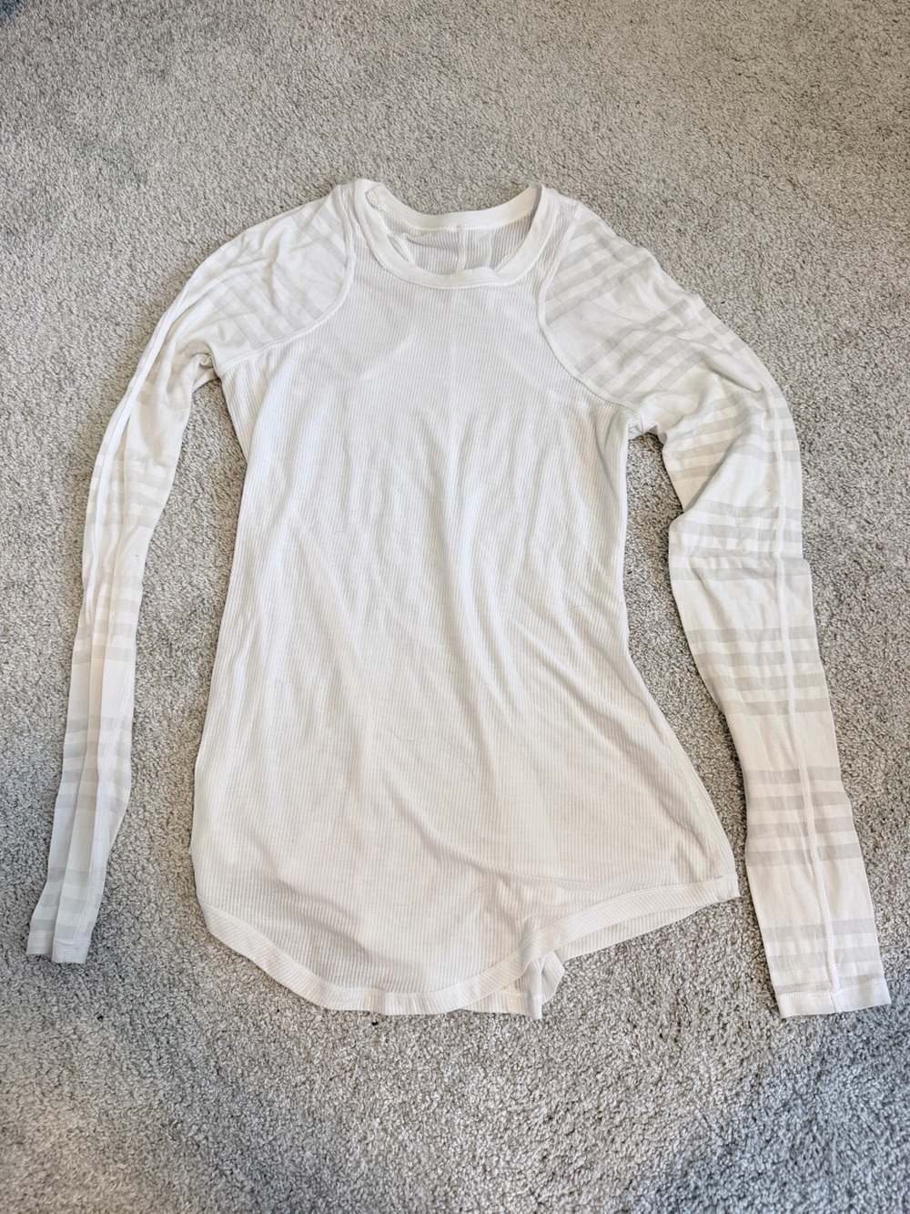 Lululemon Women’s Long Sleeve Top - White